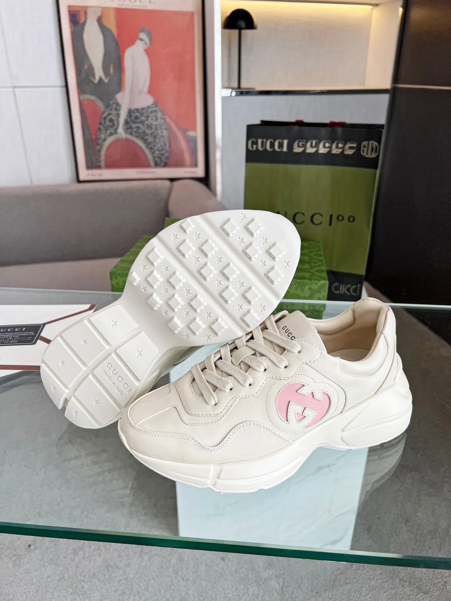P800 2023 top version, purchase the original version and disassemble it, new color matching, 🔵"gucci Gucci" new dad shoes, 🔜purchasing level, 🔵couples👫 style 🔜Versatile in all seasons🔜 Upper: imported cowhide🐮 Lining: original grade A mixed sheepskin, sole: the latest original developed TPU vacuum, with edges Midsole: with logo Lasting technology, size: women's size 35-40, men's size 40-44, with chip, 💯with counter genuine packaging